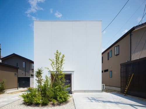 House in Goido by Fujiwarramuro Architects