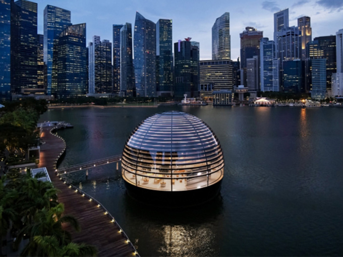 Apple 新加坡第三间零售店，漂浮的全玻璃圆顶结构建筑