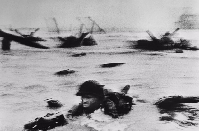 罗伯特·卡帕：20世纪最伟大的战地摄影师
