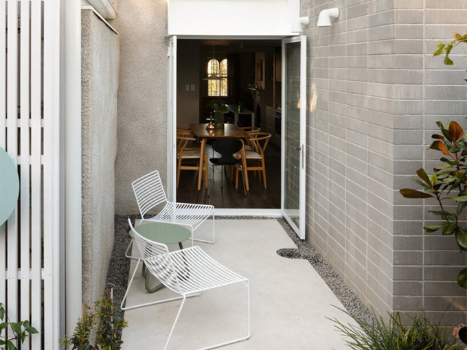 悉尼闹市区一座轻量化微型住宅