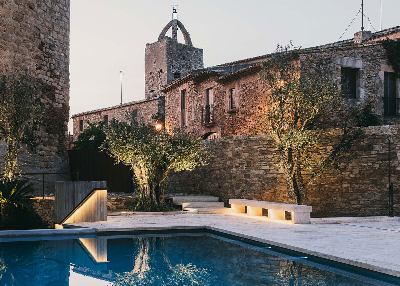 西班牙佩拉塔拉达梅苏拉建筑师的石雕花园