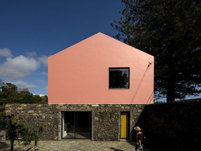 墙体做成这样粉红色的房子变得流行起来