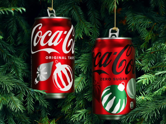 可口可乐推出2023圣诞节限定<em>包装</em>设计
